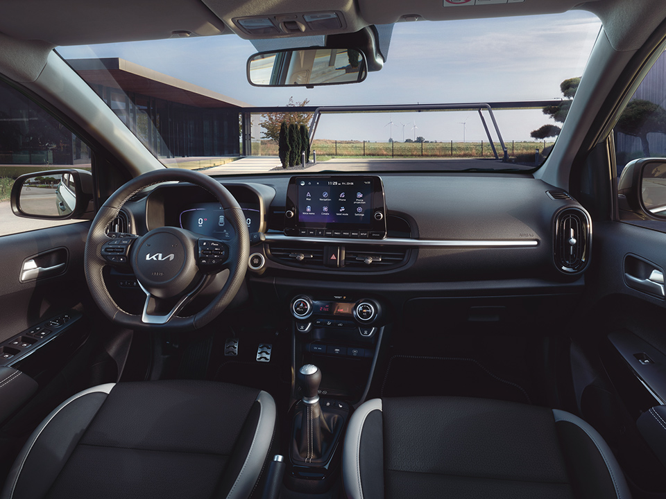 8c38kia picanto my26 interior 1