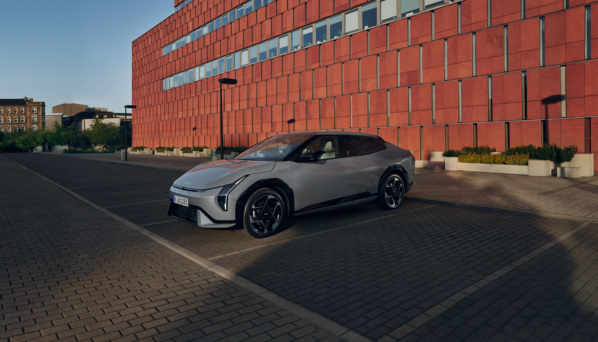 hero ev4 fastback w